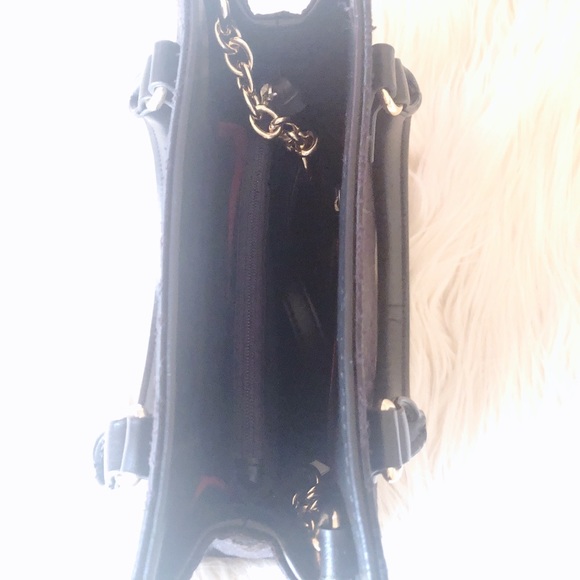 TH crossbody bag - Picture 3 of 5